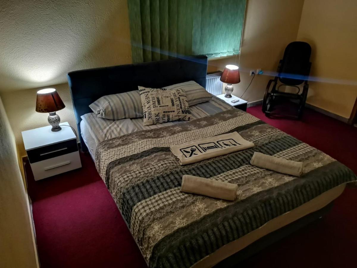 Apartman Nik-rom Bosanska Gradiska Dış mekan fotoğraf