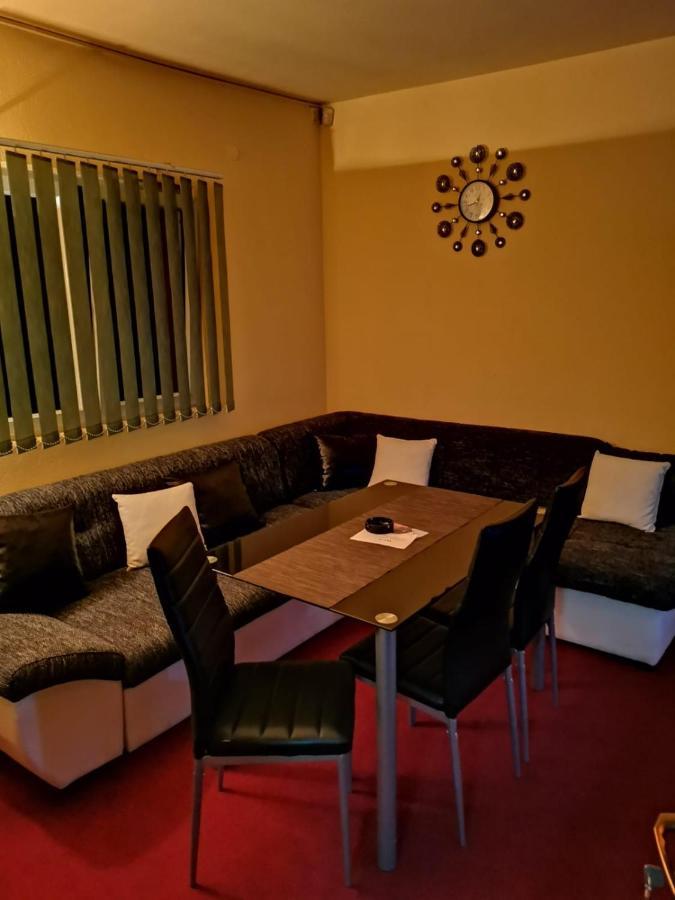 Apartman Nik-rom Bosanska Gradiska Dış mekan fotoğraf